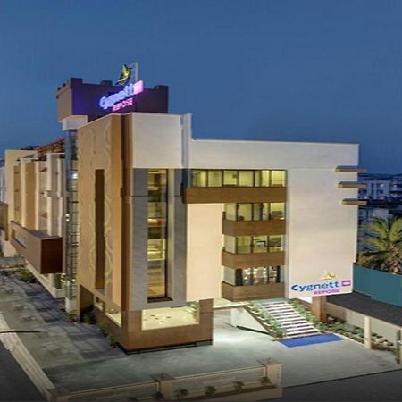 Cygnett Inn Repose Гувахати Екстериор снимка